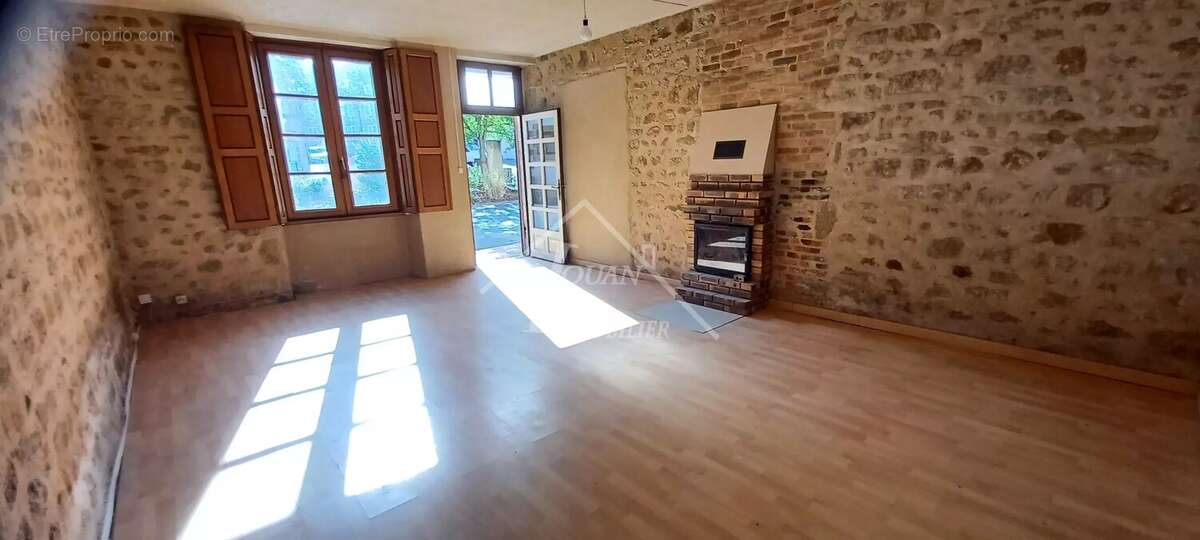 Appartement à BUXIERES-LES-MINES
