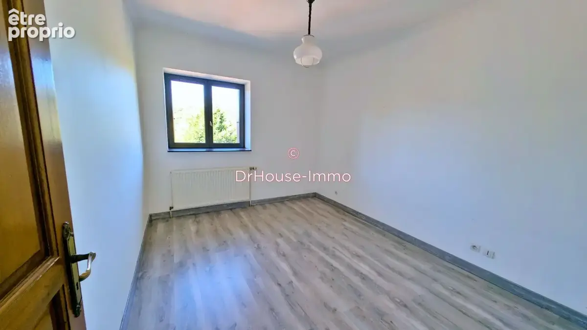 Appartement 5 pièces 122 m² à vendre à Saint-Etienne (42100) - photo 4