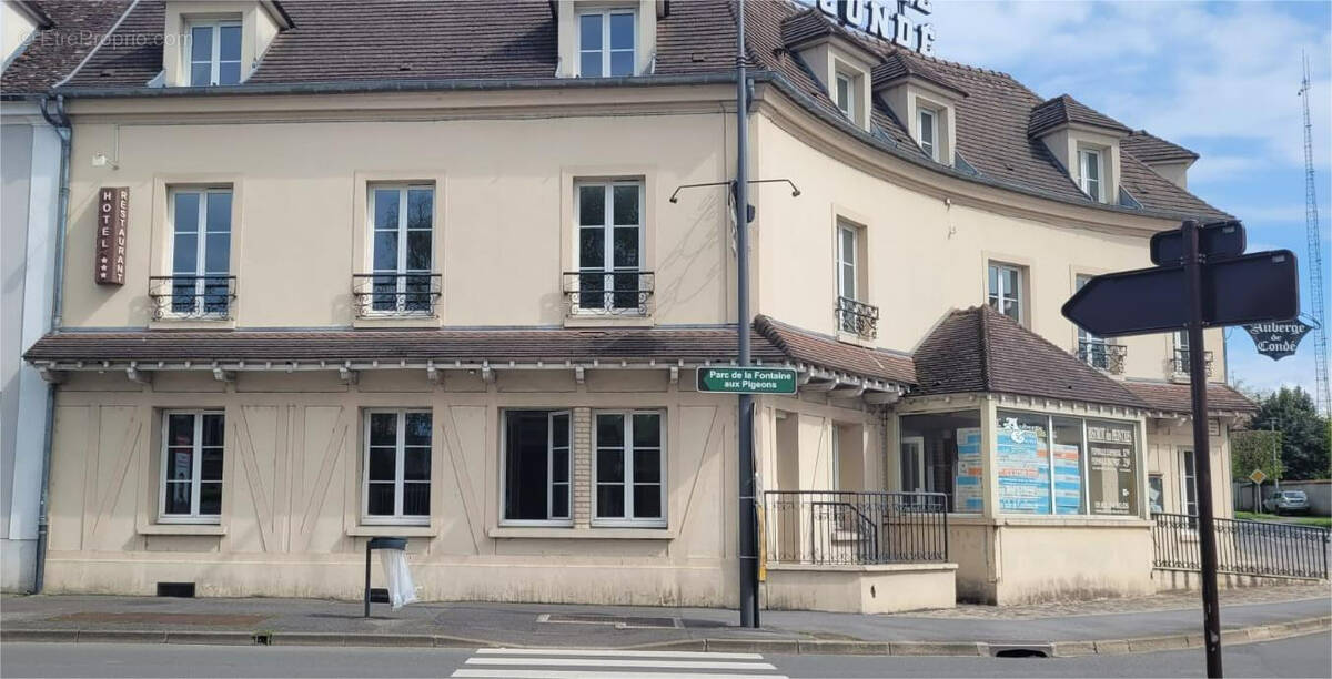 Commerce à LA FERTE-SOUS-JOUARRE