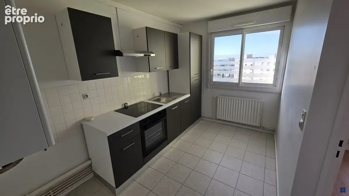Appartement 3 pièces 69 m² à vendre à Royan (17200) - photo 2