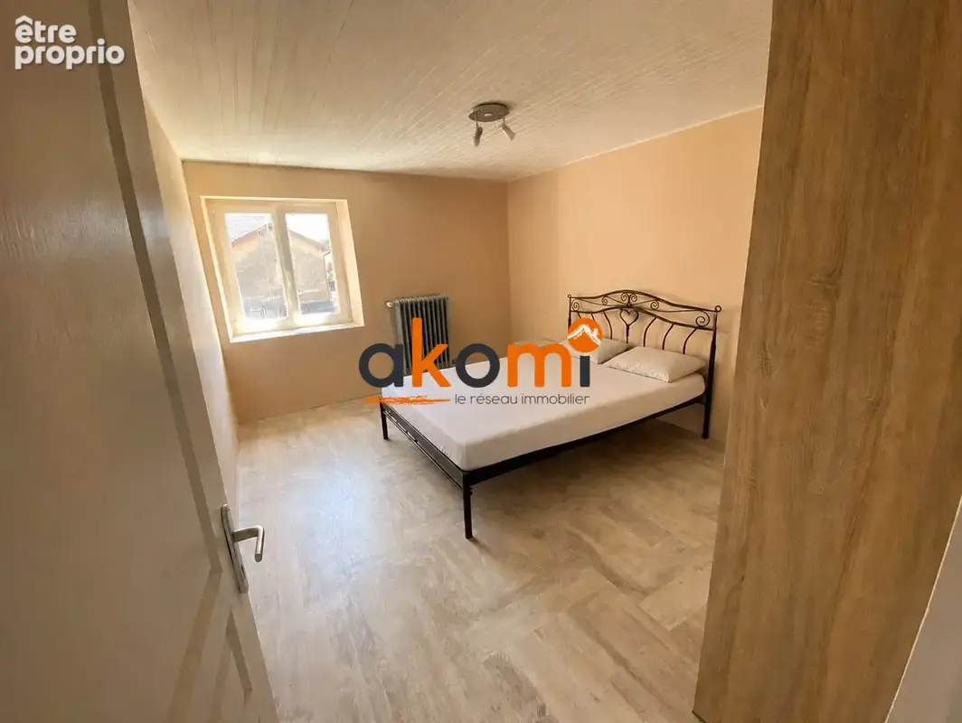 Maison 143 m² à Etival-Clairefontaine  - photo 5