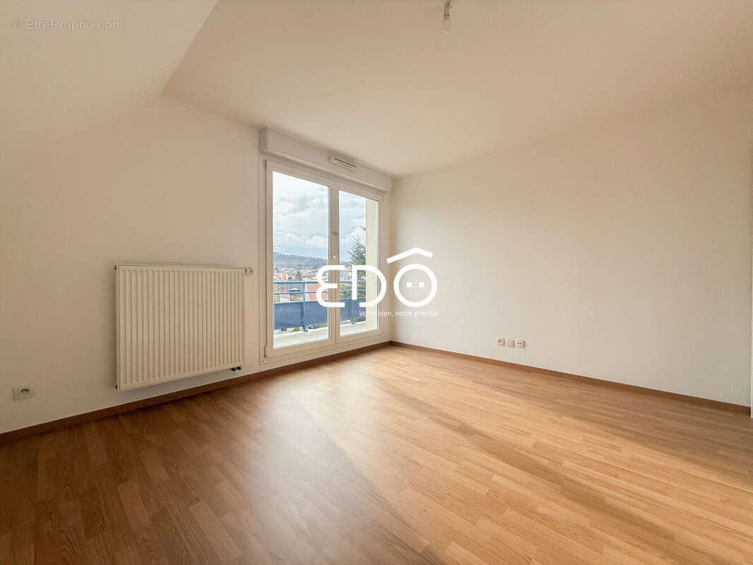 Chambre 2 - Appartement à SAVERNE