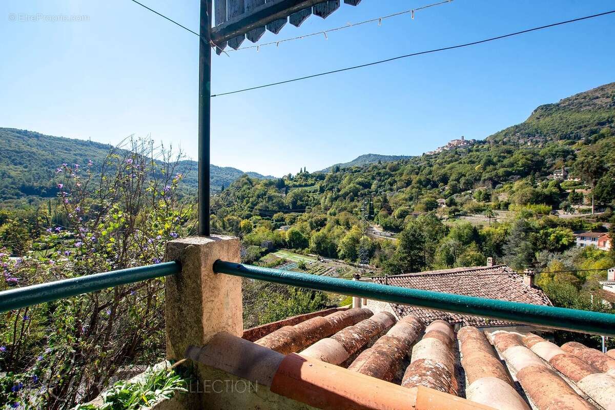 Maison à TOURRETTES-SUR-LOUP