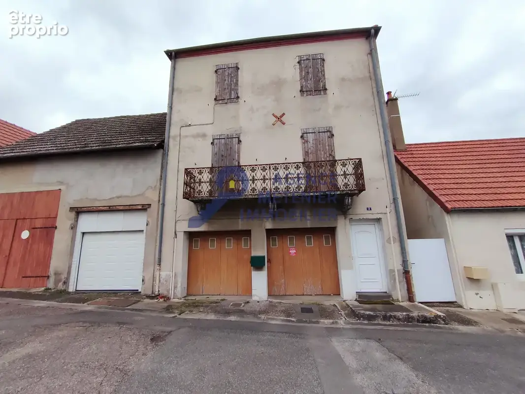 Maison à VARENNES-SUR-ALLIER