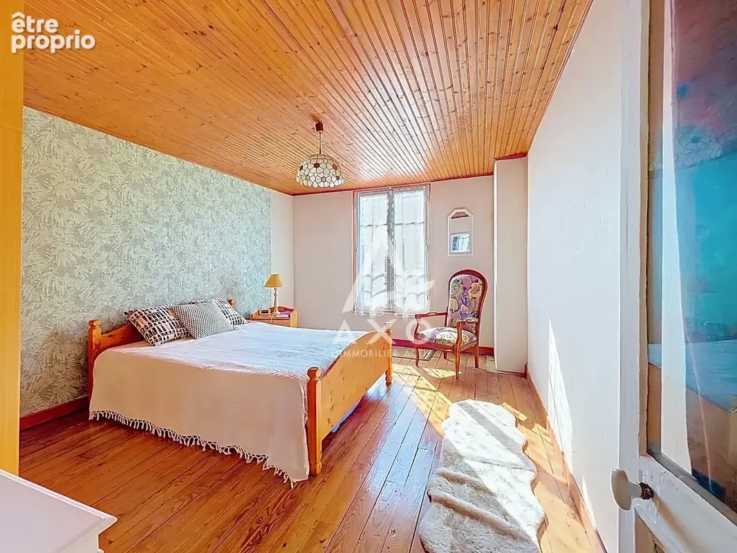 A VENDRE à CEPOY  Vaste maison de caractère, 5 chambres et nombreuses dépendances - photo 14