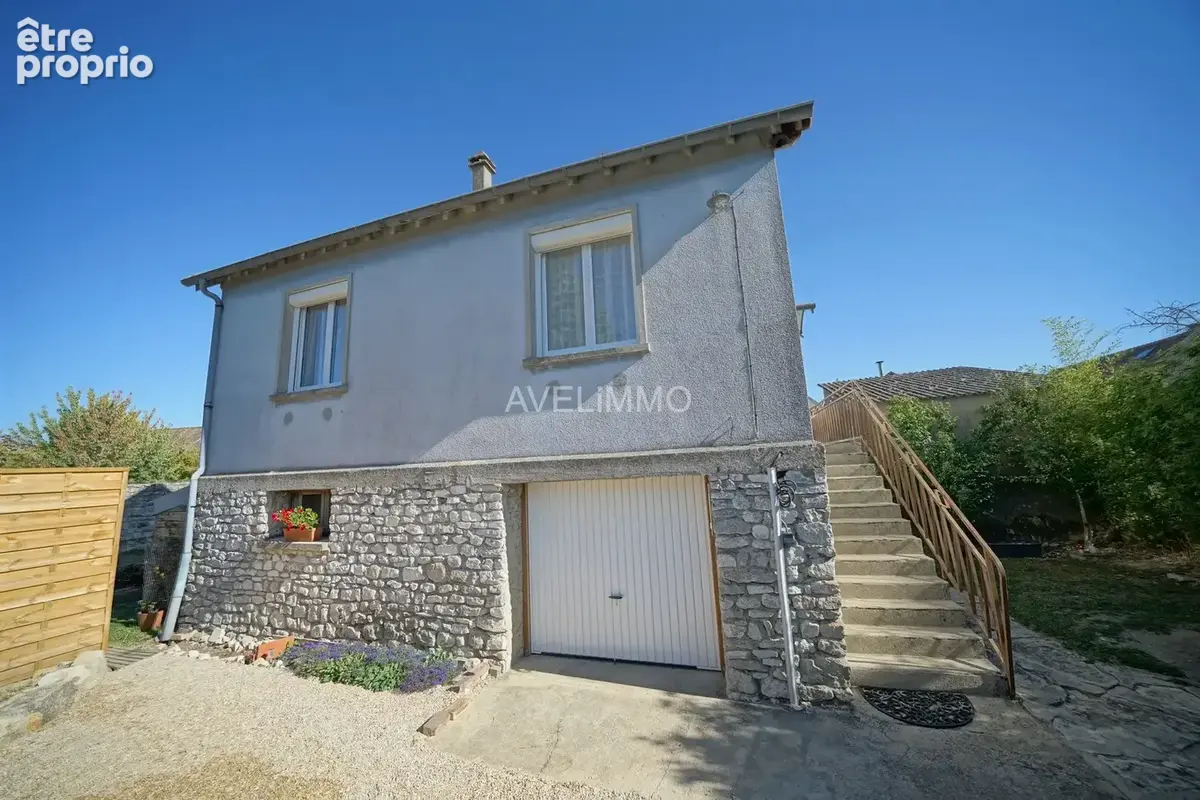 Maison avec grenier et dépendance aménageables - photo 2