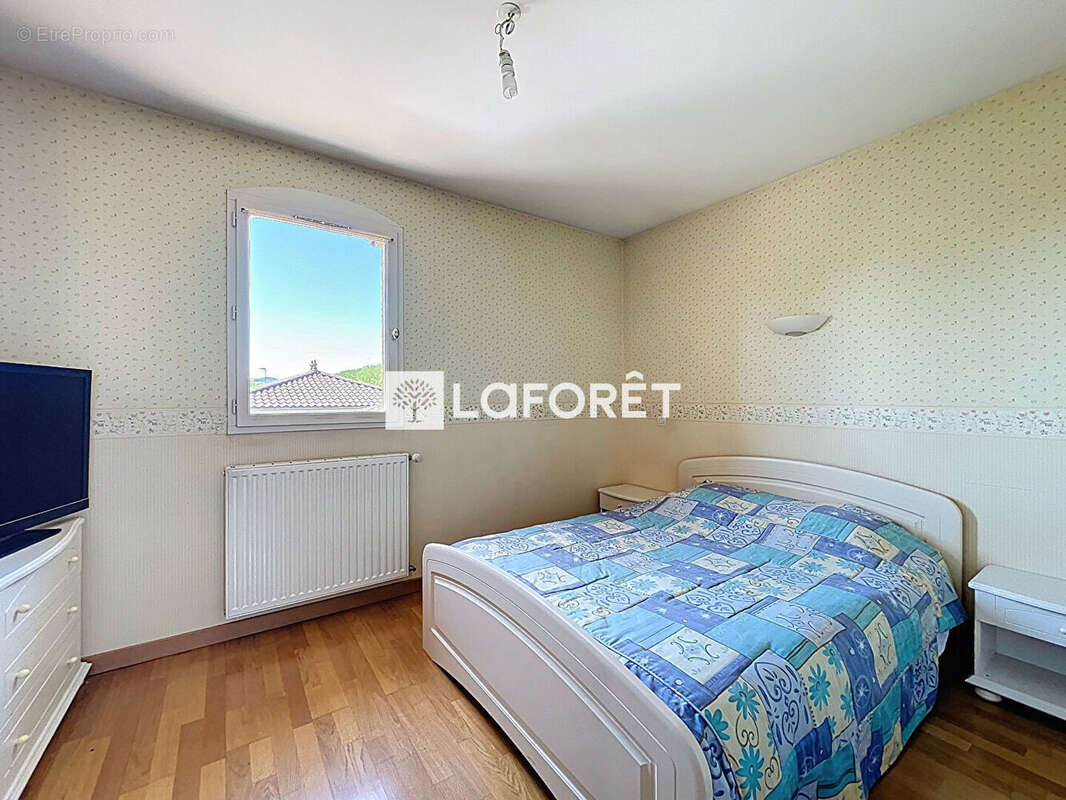 Maison à MONTMERLE-SUR-SAONE