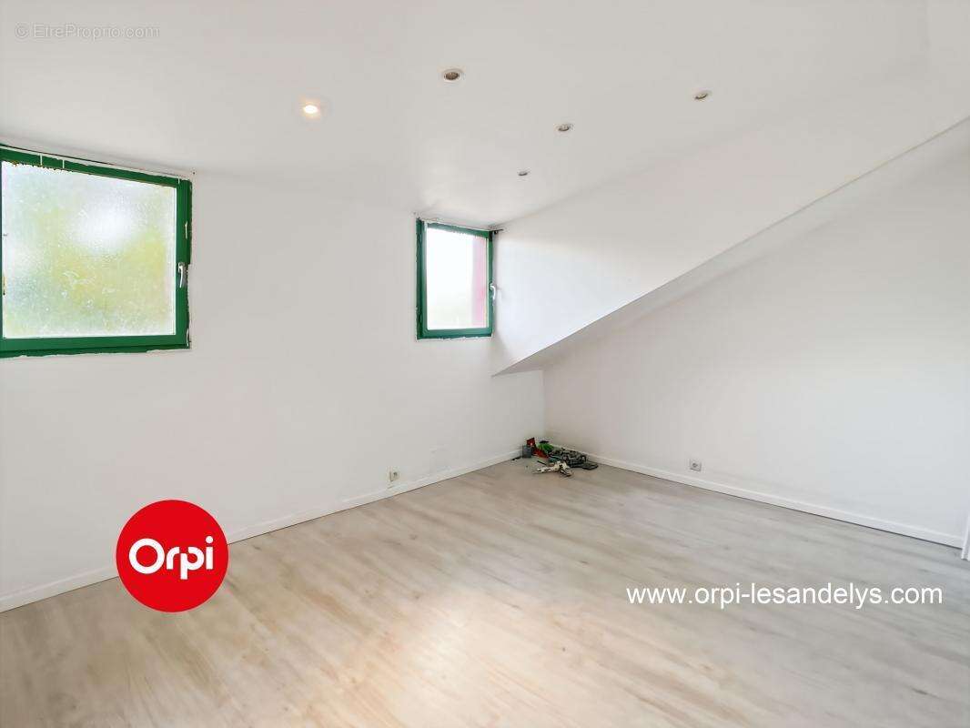 Maison à FLEURY-SUR-ANDELLE