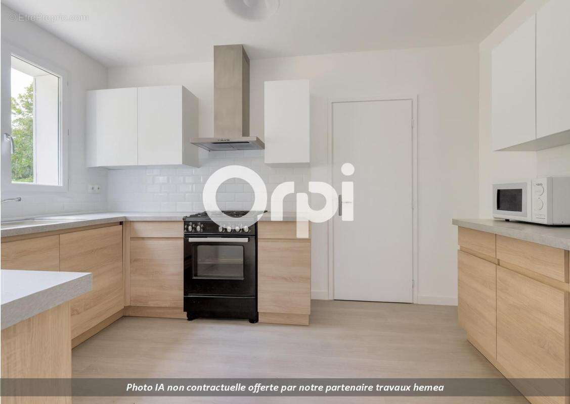 Maison à BUSSY-SAINT-GEORGES