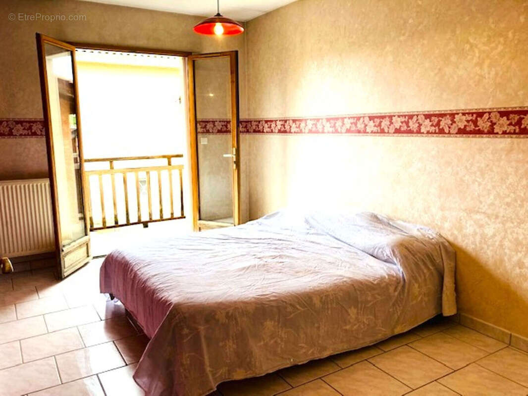 Maison à SAINT-GEORGES-D'ESPERANCHE