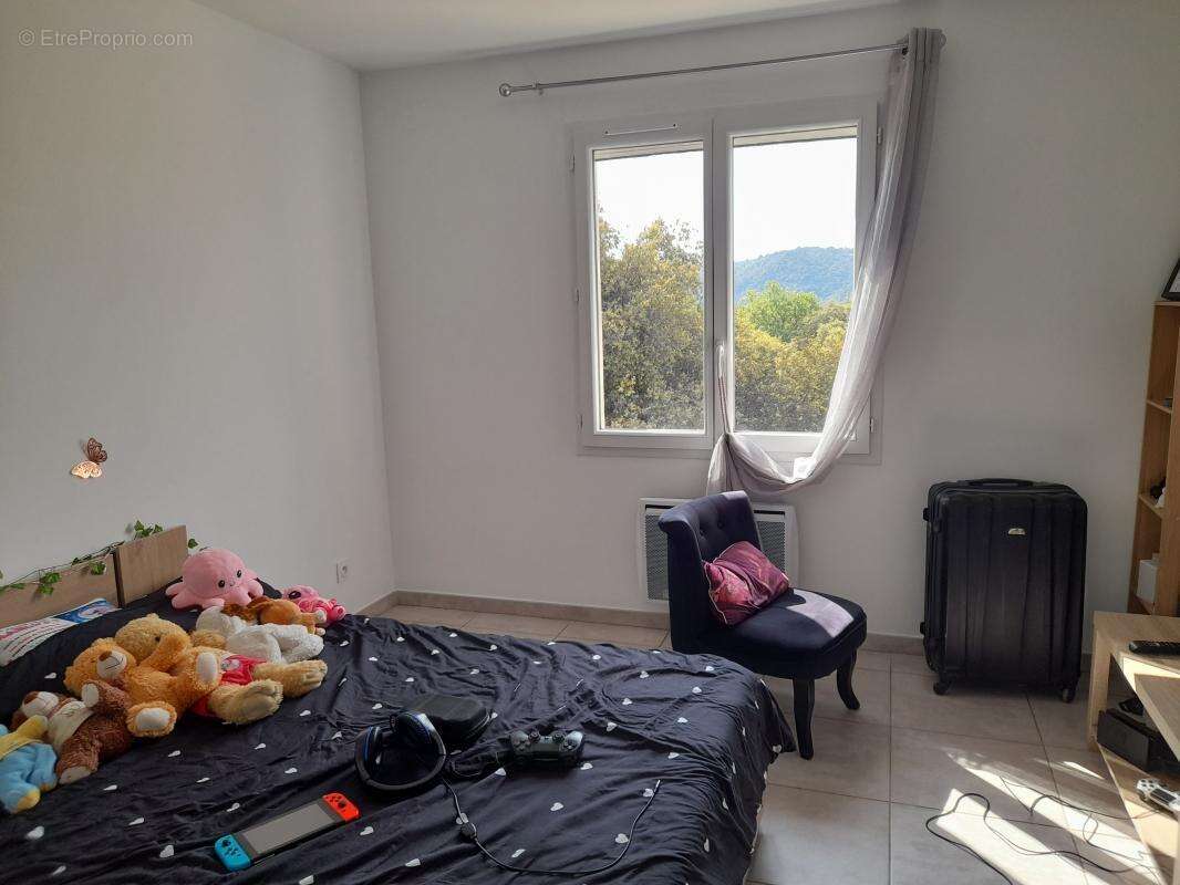 Maison à VINON-SUR-VERDON