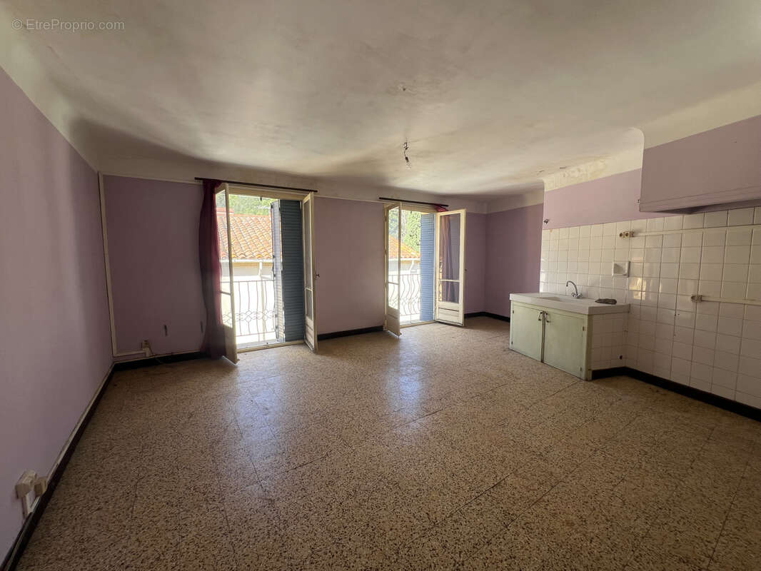 Appartement à ARLES-SUR-TECH