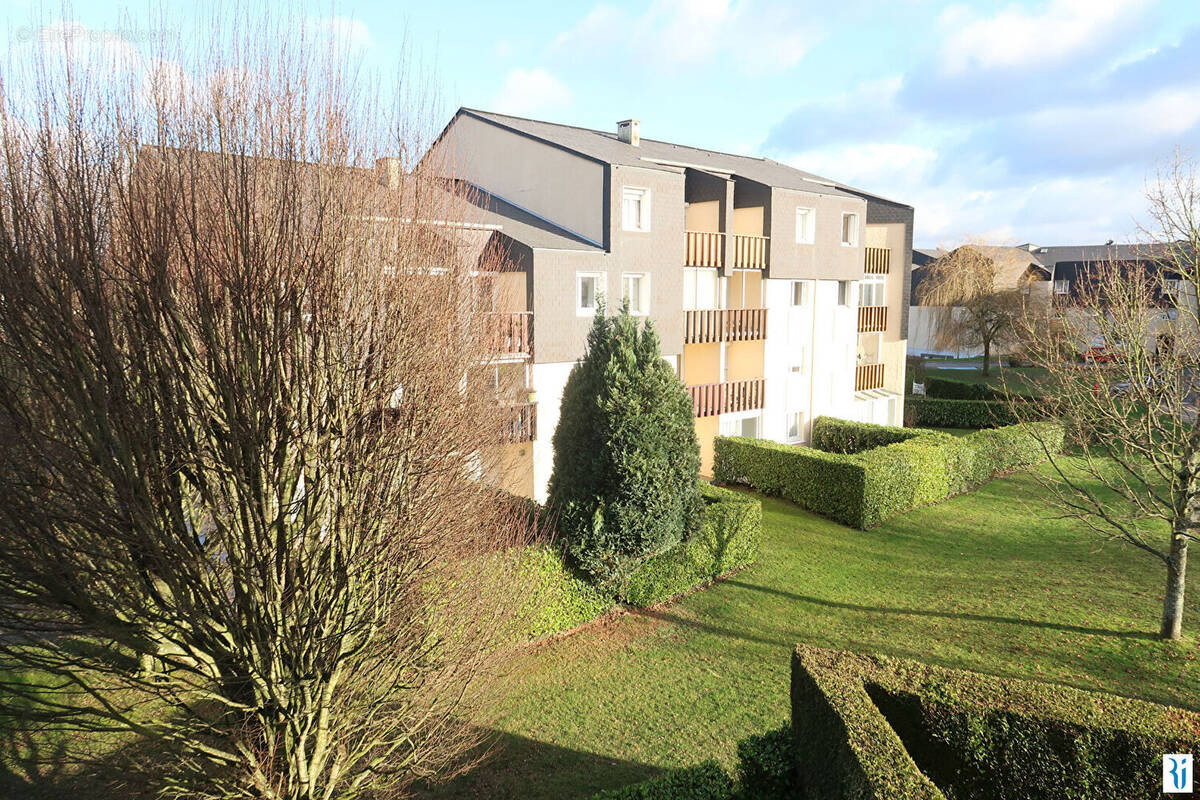 Appartement à MONT-SAINT-AIGNAN