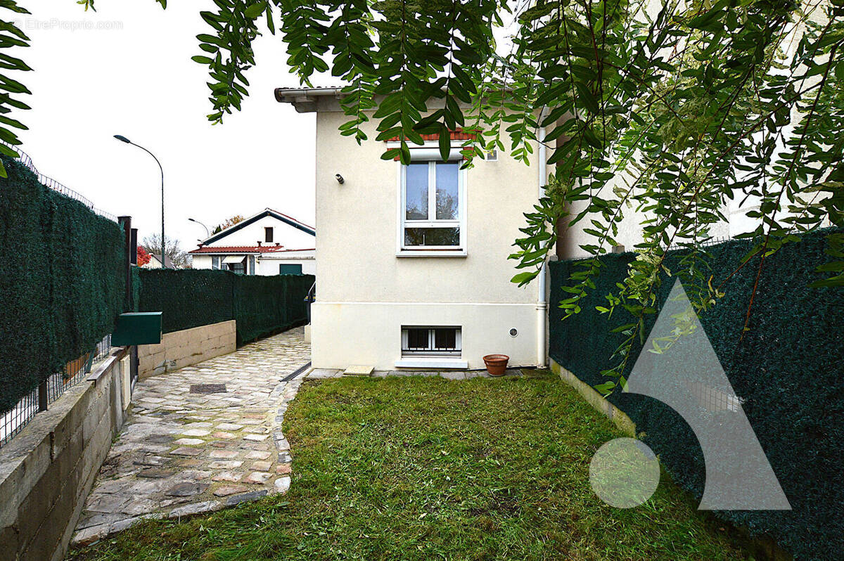 Maison à MONTIGNY-LES-CORMEILLES