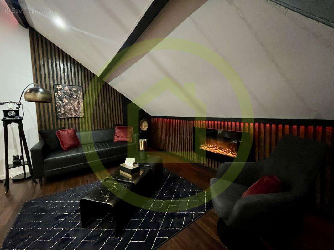 Maison à FRESNES-SUR-ESCAUT