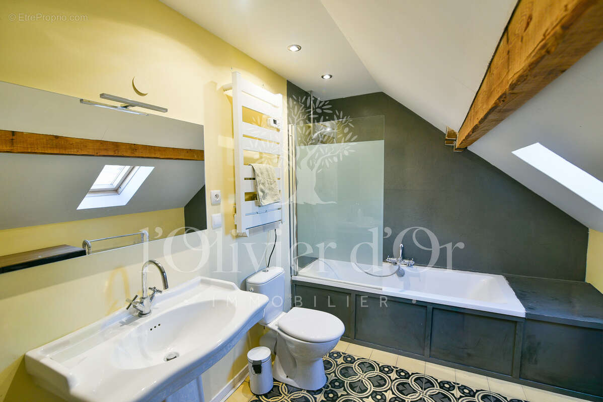 Maison à VAISON-LA-ROMAINE