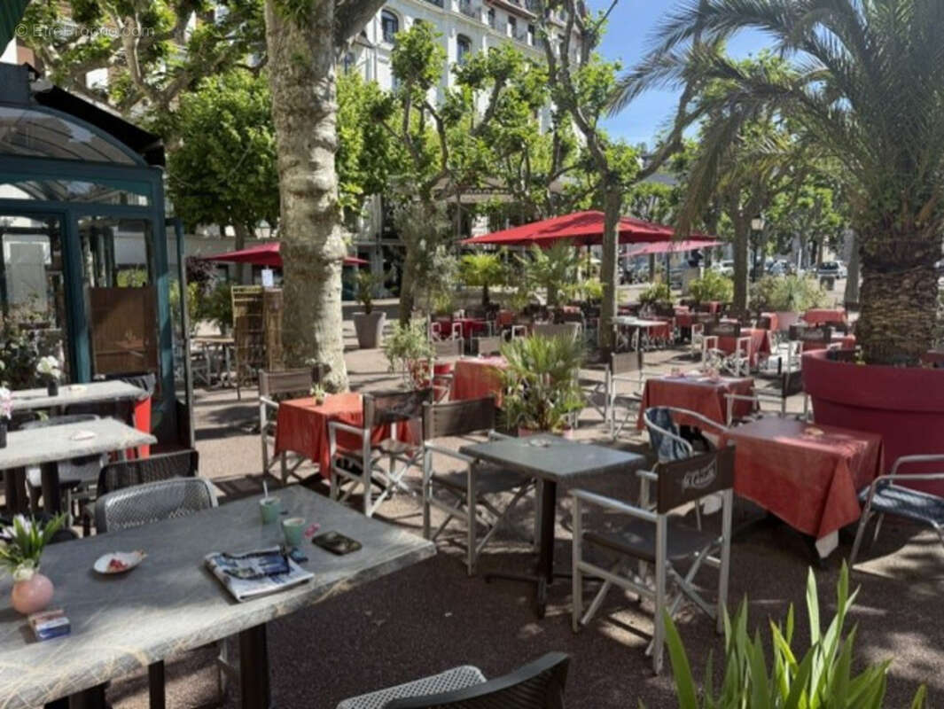 AIX LES BAINS (73) Restaurant Centre Ville, Grande Terrasse - photo 2