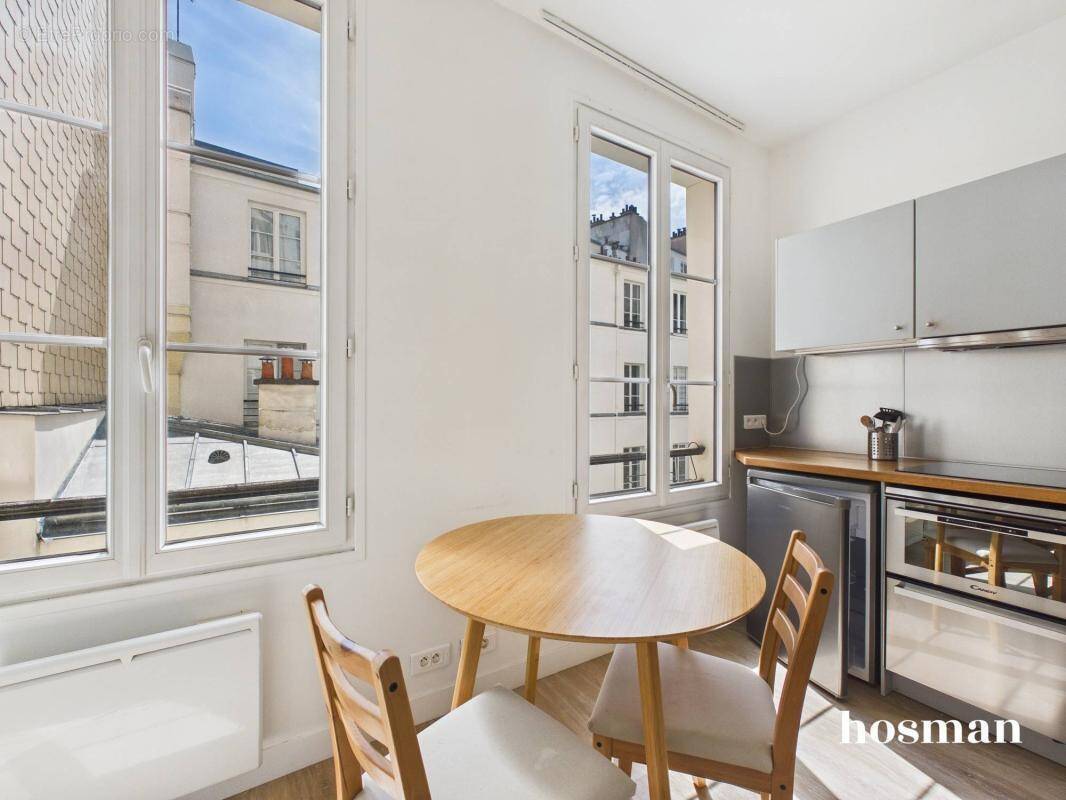 Appartement à PARIS-3E