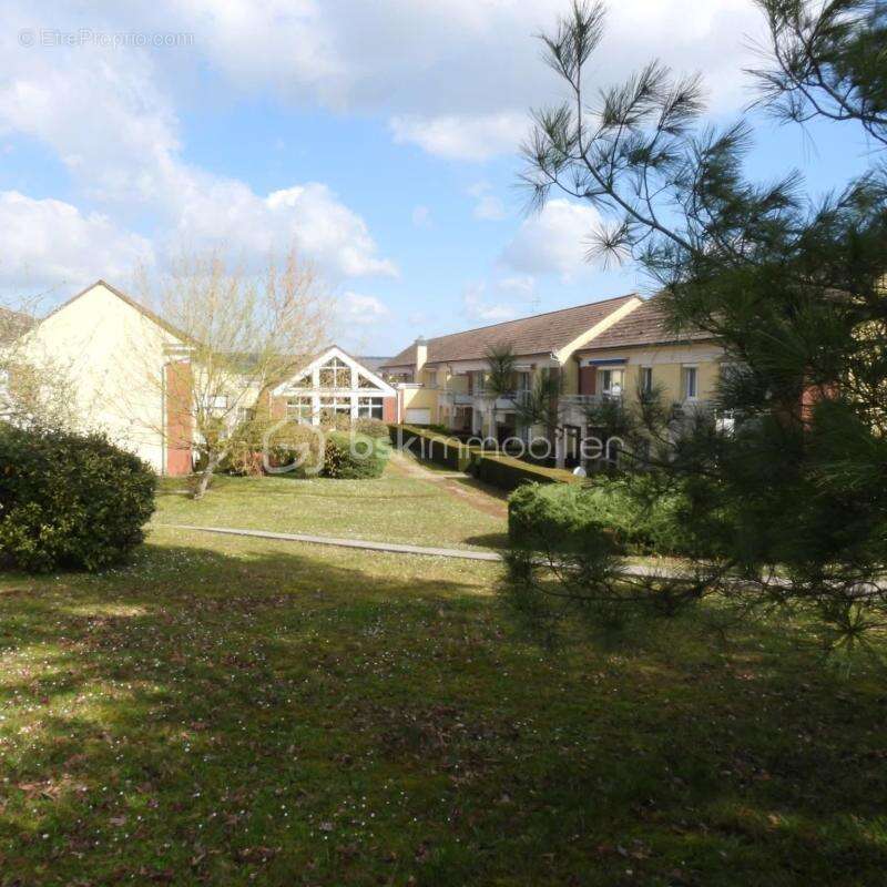 Appartement à THORIGNY-SUR-OREUSE