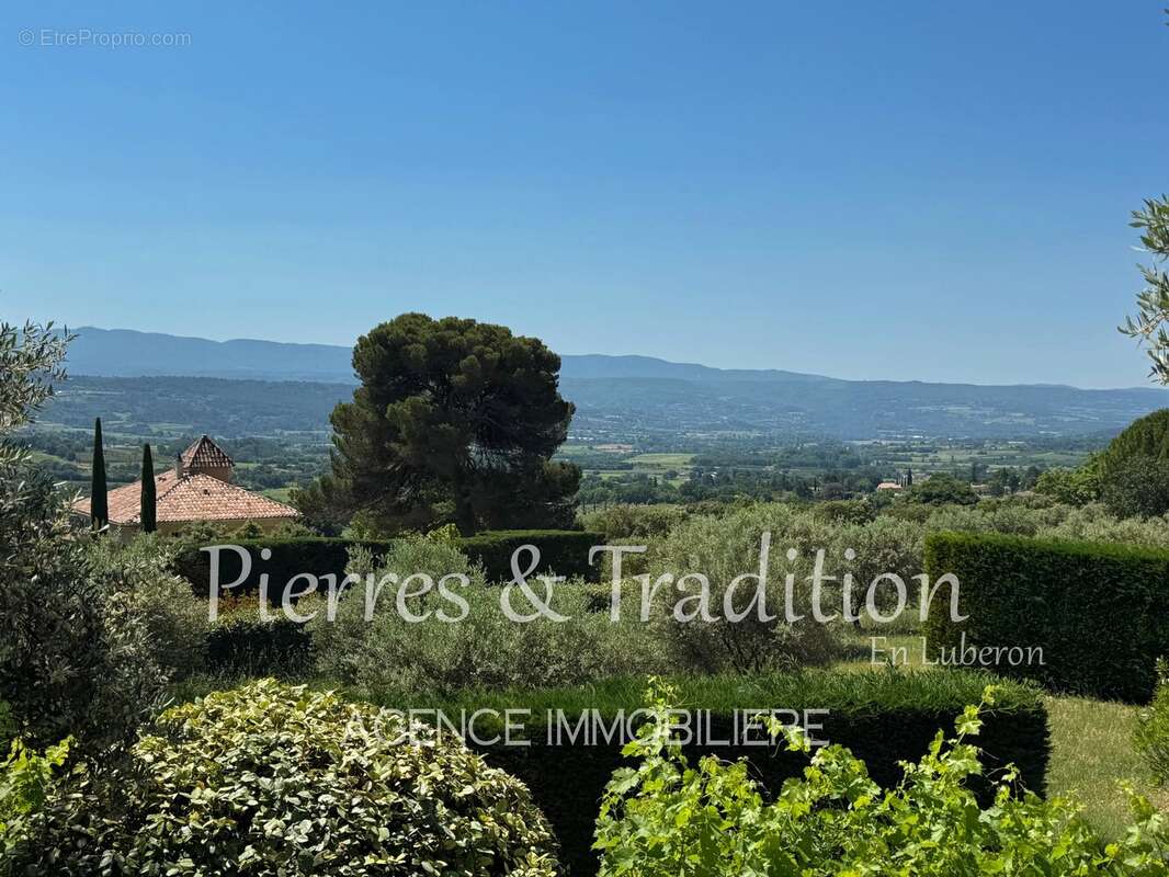 Maison à SAINT-SATURNIN-LES-APT