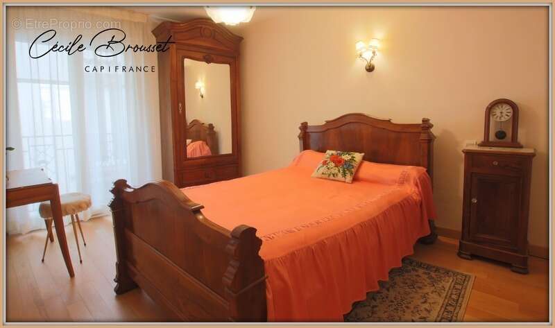 Maison à SAINT-LAURENT-DE-CERDANS