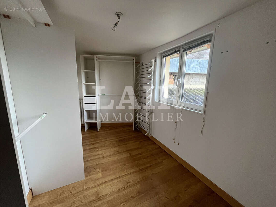 Maison à LE MELE-SUR-SARTHE