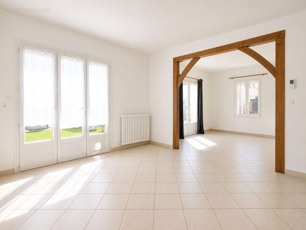 Maison à LES PONTS-DE-CE