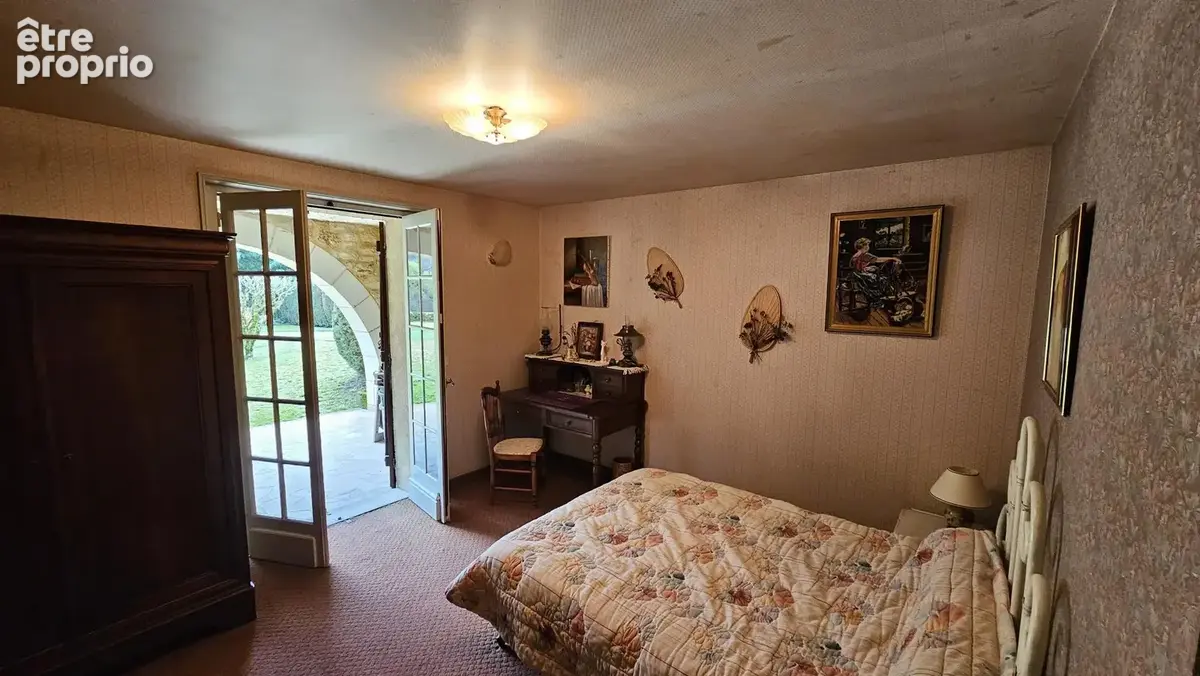 Belle villa en pierre au bord de la rivière - photo 11
