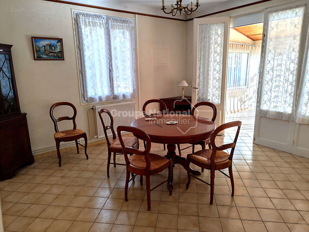 Maison à JONQUIERES