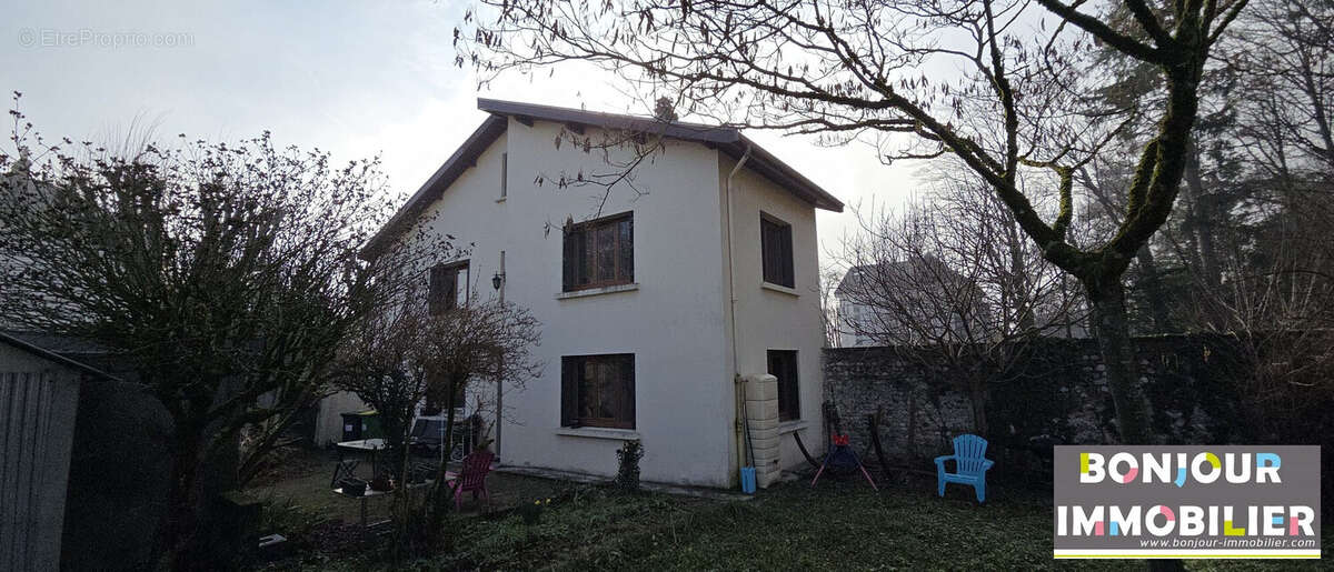 Maison à VARCES-ALLIERES-ET-RISSET