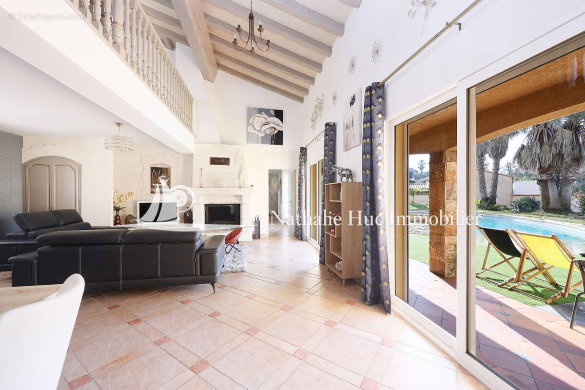 Maison à SAINT-CYPRIEN