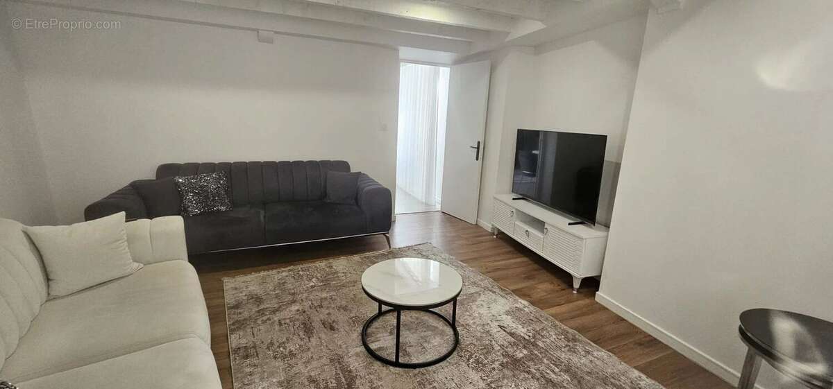 Appartement à LE LUC