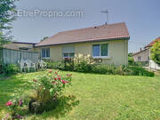 Maison à GIRONCOURT-SUR-VRAINE