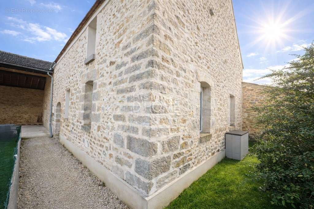 Appartement à COURTOMER