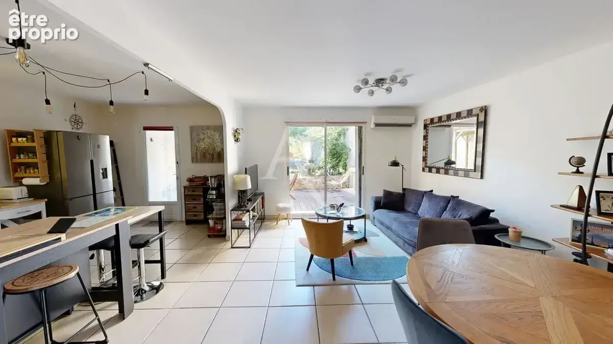 Une maison authentique au coeur du village, rénovée avec jardin, 4 chambres, garage - photo 4