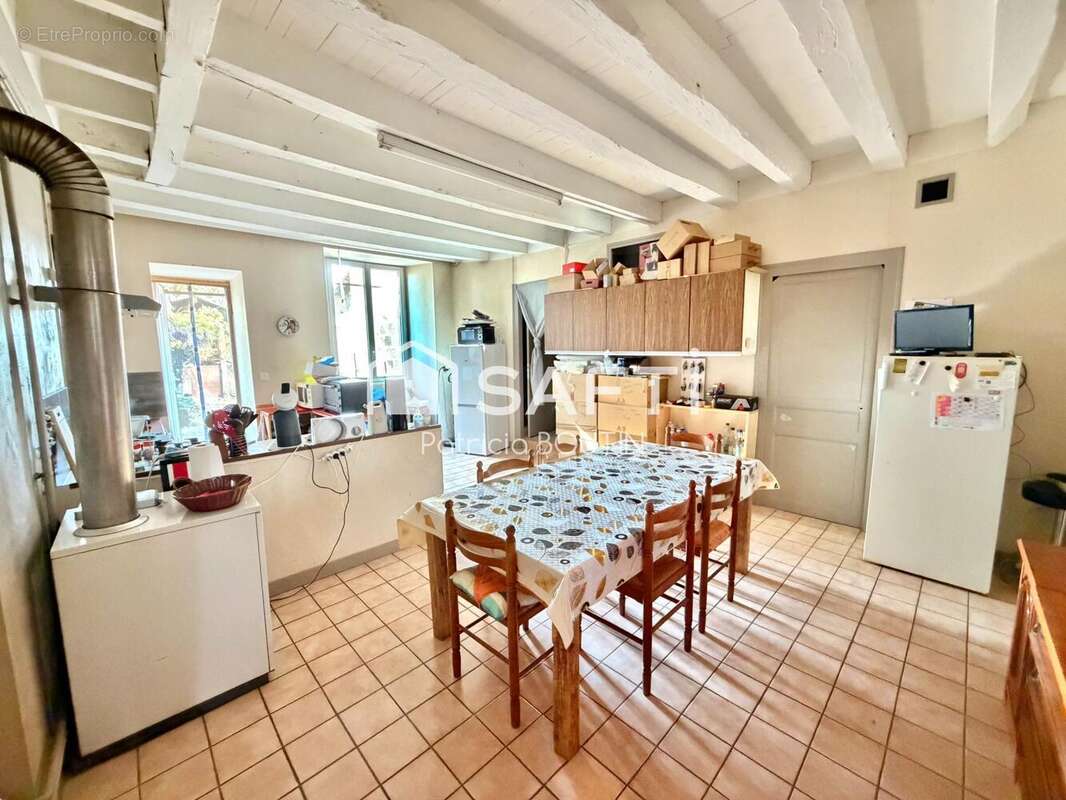 Maison 139 m² à Chenay  - photo 3