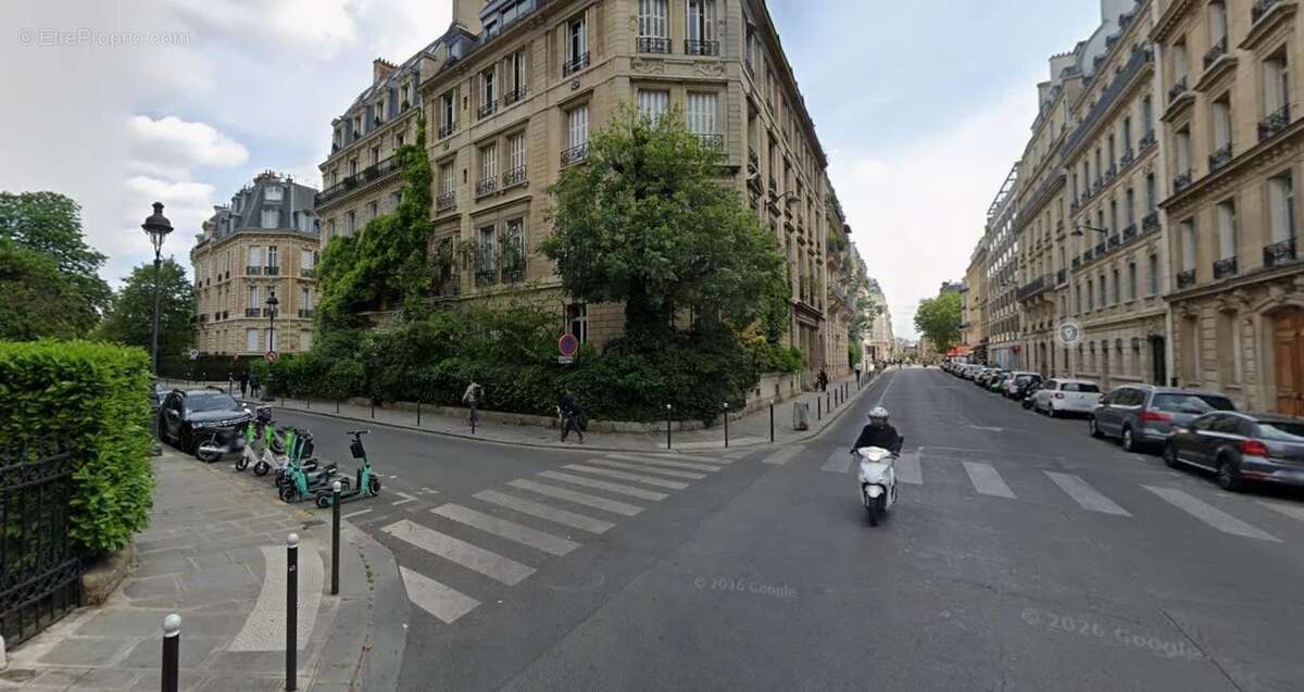 Paris 8e – Parc Monceau  Appartement familial + chambre service - photo 2