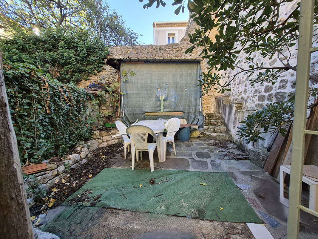 Maison à COMBAILLAUX