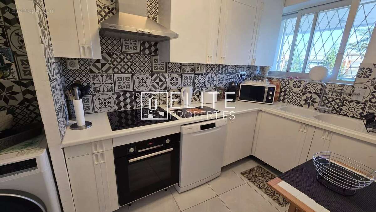 Appartement à VILLENEUVE-LOUBET