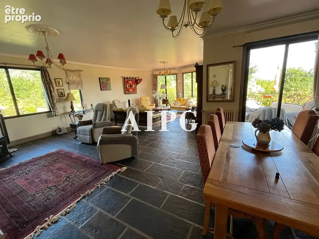 QUINTIN,  belle maison néo-bretonne 238 m² hab à vendre avec 7 chambres . - photo 3