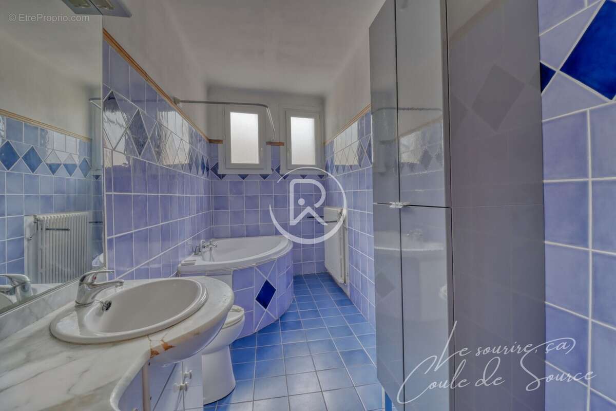 salle de bain lomagne - Maison à BEAUMONT-DE-LOMAGNE