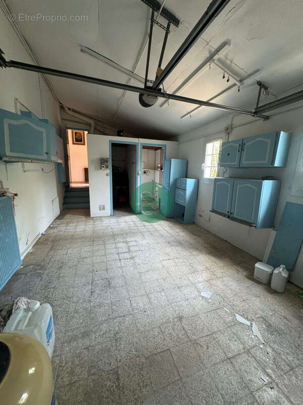 Grande maison familiale de 161 m2 avec piscine sur un terrain arboré de 1 000 m2 - photo 27