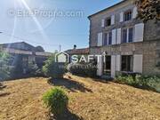 Photo 1 - Maison à LIGNE