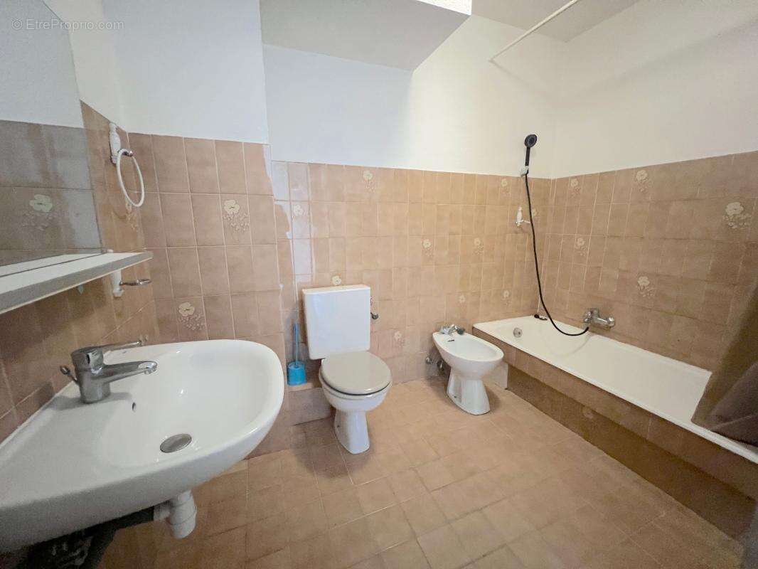 Appartement à VILLENEUVE-LOUBET