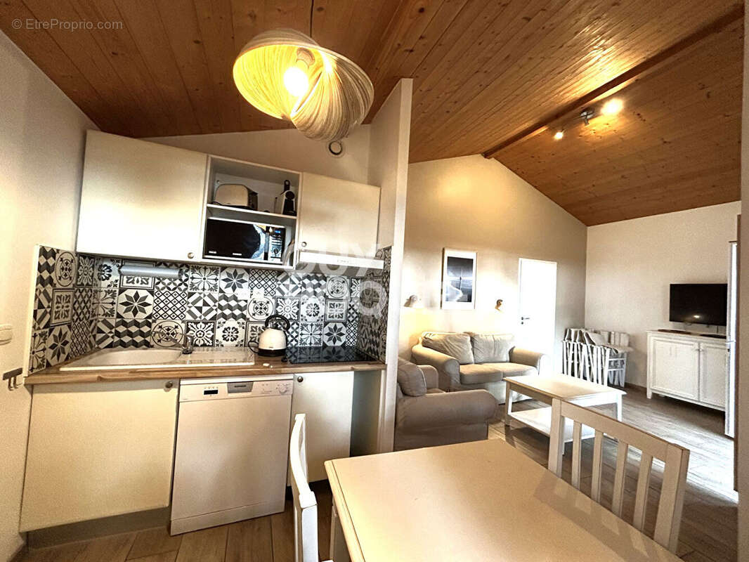 Maison à PARENTIS-EN-BORN