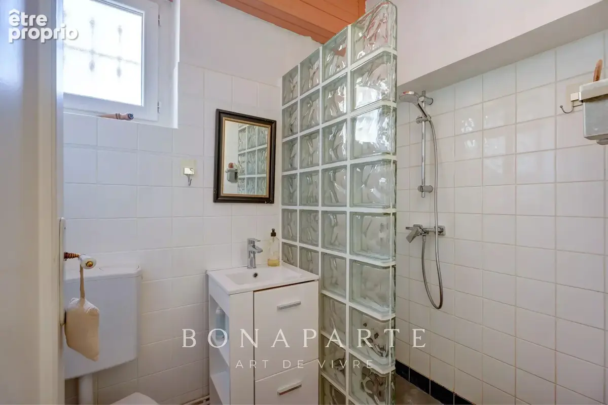 Décines – propriété familiale 197 m² – maison principale & maison indépendante – terrain 664 m² - photo 8
