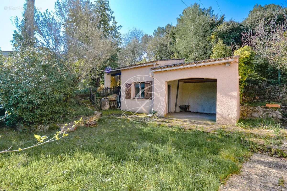 Maison à LORGUES