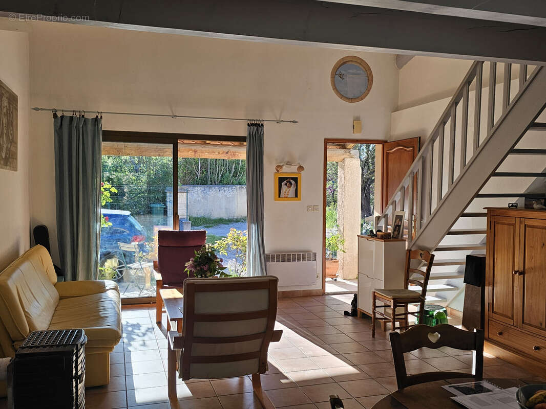 Maison à SAINT-CANNAT