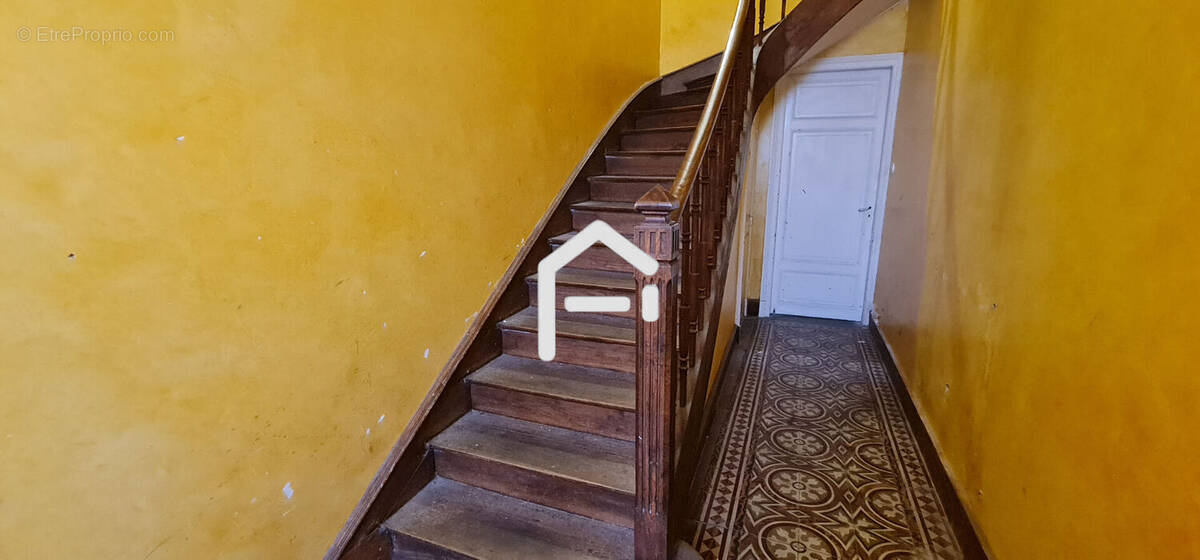 Appartement à JUILLAC