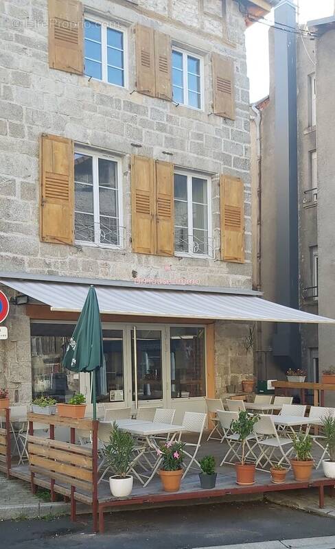 Commerce à SAUGUES